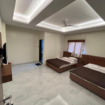Hotel Sai Sandesh Shirdi Extérieur photo
