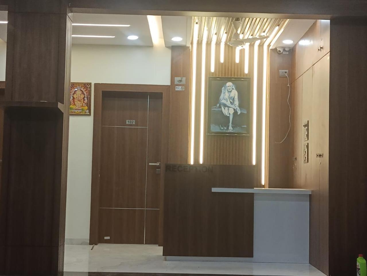 Hotel Sai Sandesh Shirdi Extérieur photo